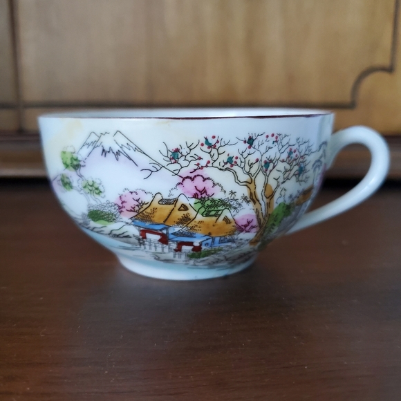 Vintage Japanese Teacup & Saucer Mt. Fuji Made in Japan - Picture 8 of 11